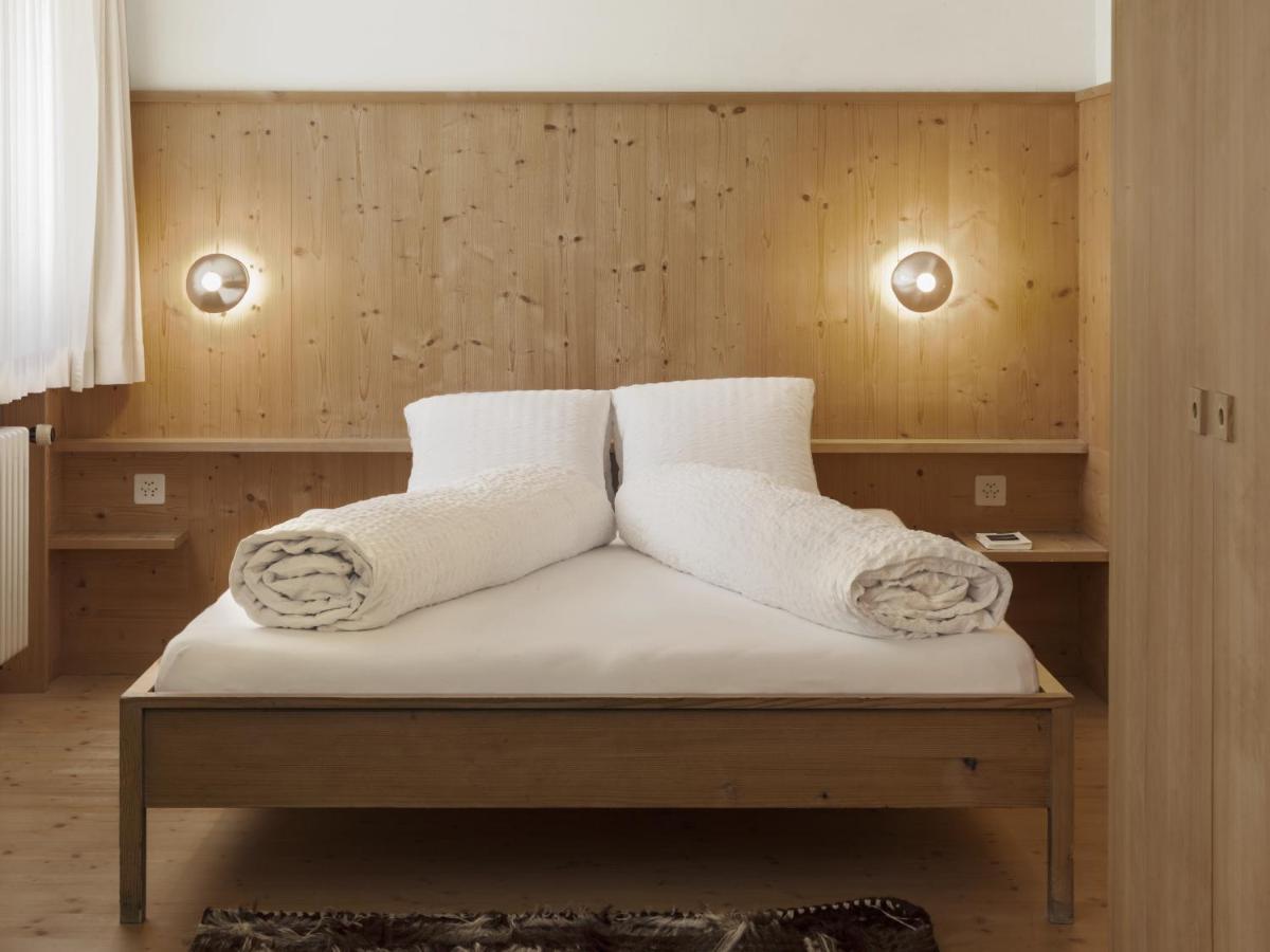 Hotel Alpina Vals Buitenkant foto